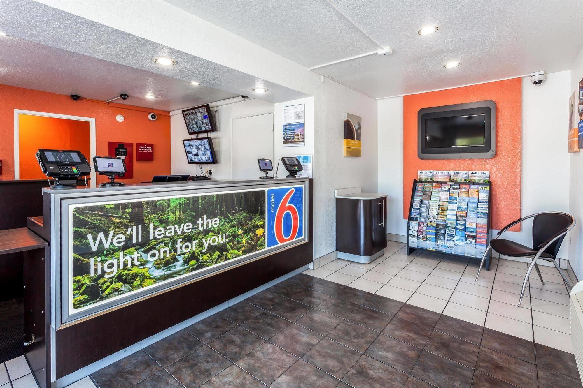 Motel 6 Sacramento, Ca - Downtown Exterior photo